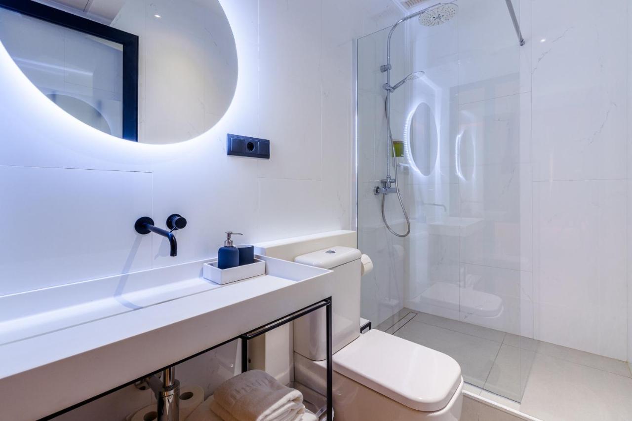 Flatguest Roomtiques Private
